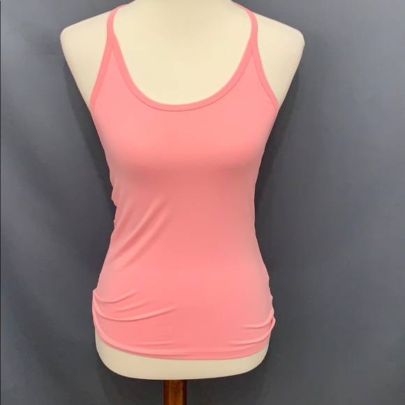 Nike Tops - NWOT Nike tank